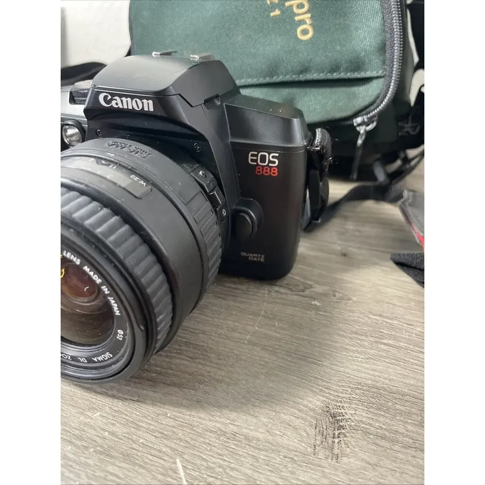 Canon EOS 888 35mm SLR Film Camera Kit w/ Sigma 35-80mm Lens & Lowepro Bag